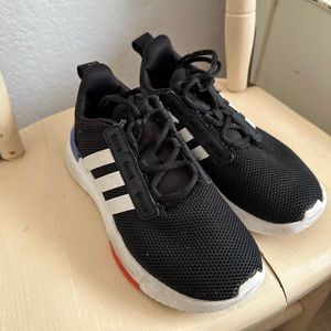 Adidas cloudfoam sneakers little boys size 13K